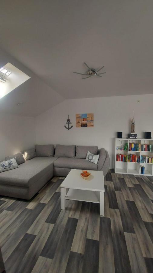 Ferienwohnung Krabbe Im Haus-Neuharlingersiel Exteriör bild